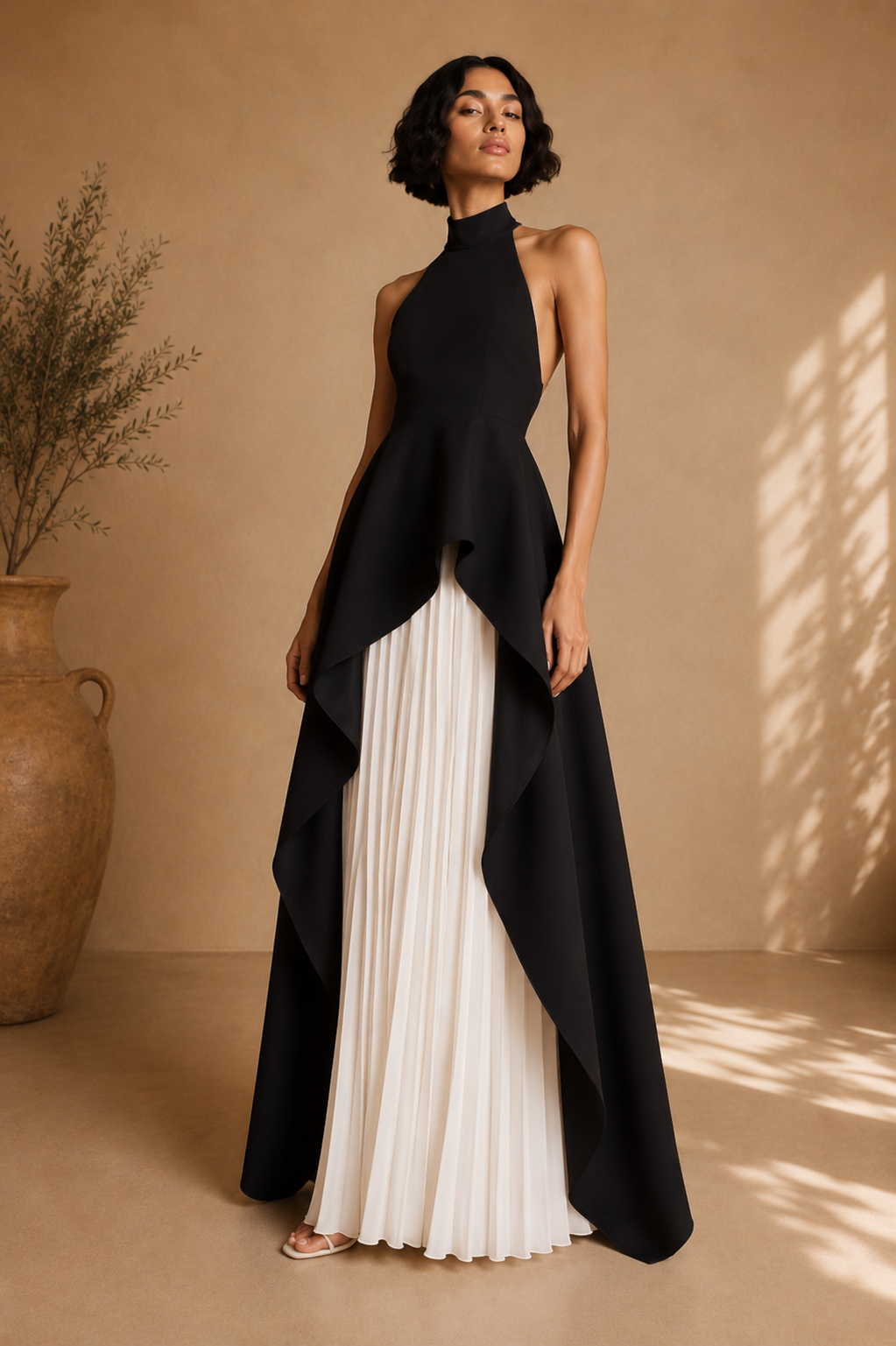 Inés | Vestido largo con capas y cuello halter