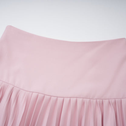 Conjunto de Chal Rosa, Corsé y Falda Plisada Priscille