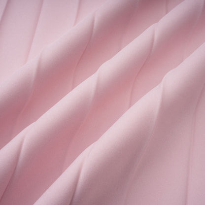 Conjunto de Chal Rosa, Corsé y Falda Plisada Priscille